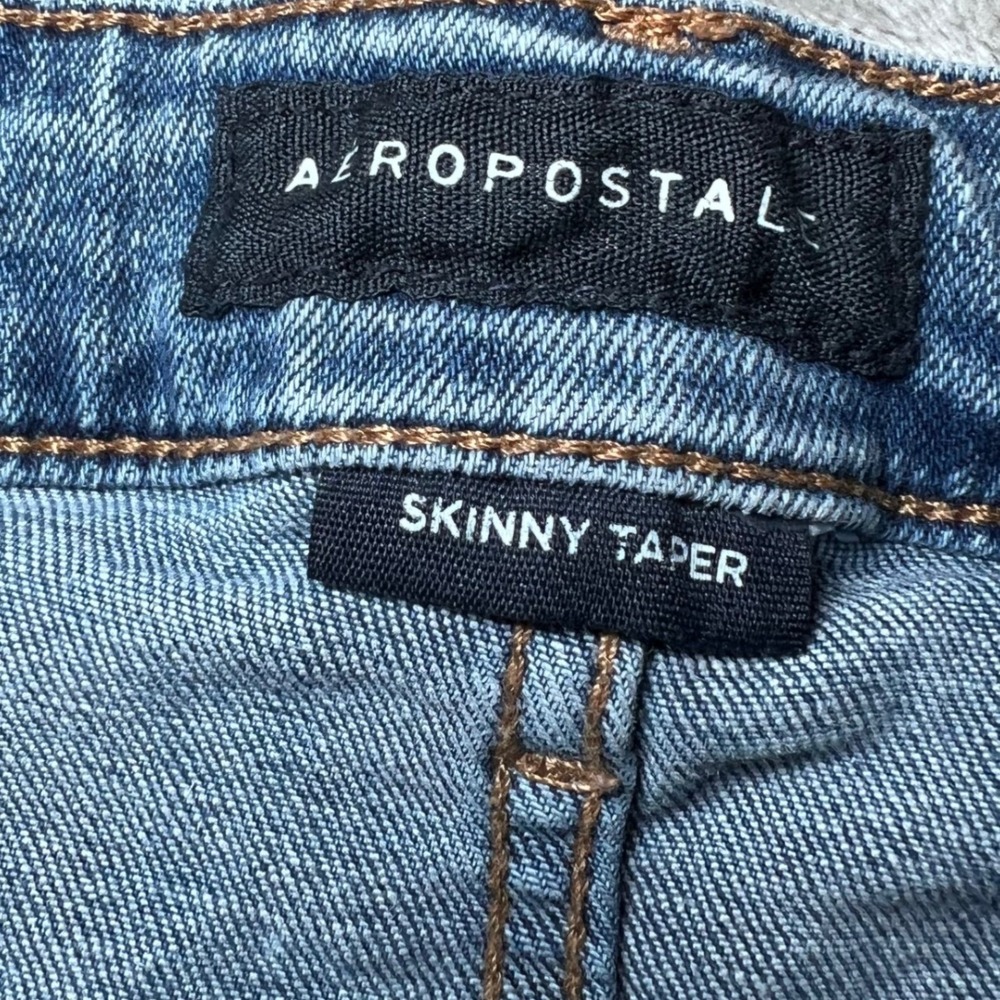 Aeropostale Mens Size 30x30 Skinny Taper Jeans Blue Distressed Ripped Frayed Hem - Picture 4 of 16